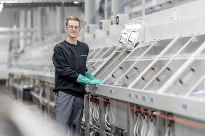 Ausbildung zum Oberflächenbeschichter - Beginn 01.092027, 1. Bild